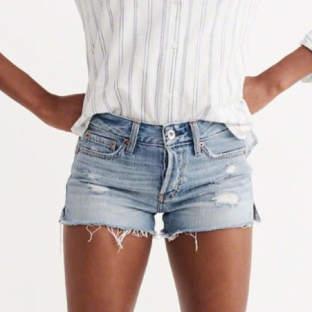 NWT The A&F Destroyed Boyfriend Shorts - Picture 8 of 8